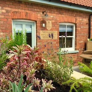 Country house Towers